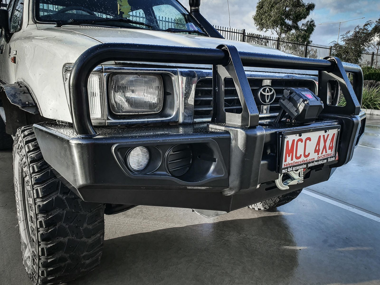 MCC 4x4  Falcon Bars for Toyota Toyota Hilux/LN105/LN106 1988-1997