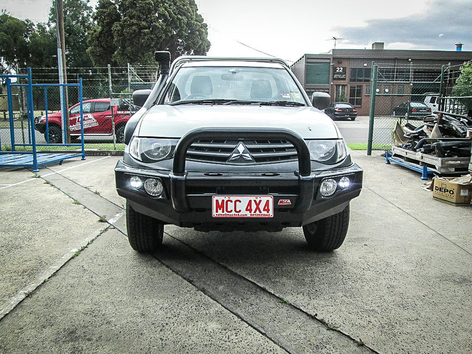 2c6451-5c.myshopify.comMCC 4x4  Falcon Bars for Mitsubishi Triton/Challenger  2006-2015Triton Ml-Mn, Challenger Pb-Pc  707-01Alw Falcon Alloy Winch Bar,Triton Ml-Mn, Challenger Pb-Pc (No-Fog) 707-01 Falcon Bar 3 Loop Ss,Triton/Challenger 2006-2015 06-15  