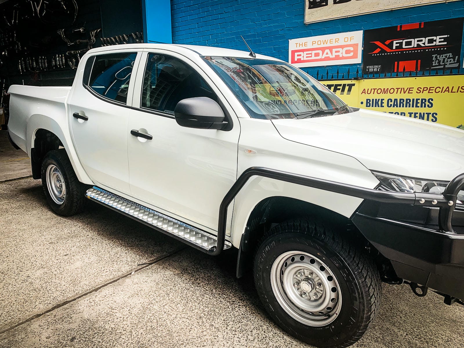 2c6451-5c.myshopify.comMCC 4x4  Side Steps and Rails for Mitsubishi Triton MR 2019-PresentTriton MR 2019-Present 039ABSR808 All Black Side Step and Rail Package (60mm Bull Bar),Triton MR 2019-Present 039BSR All Black Side Step and Rail Package (50mm Bull 
